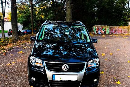VW Touran 223.751 km 5.700 € Leipzig 04317