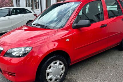 Mazda 2 129.000 km 990 &euro; München 81479