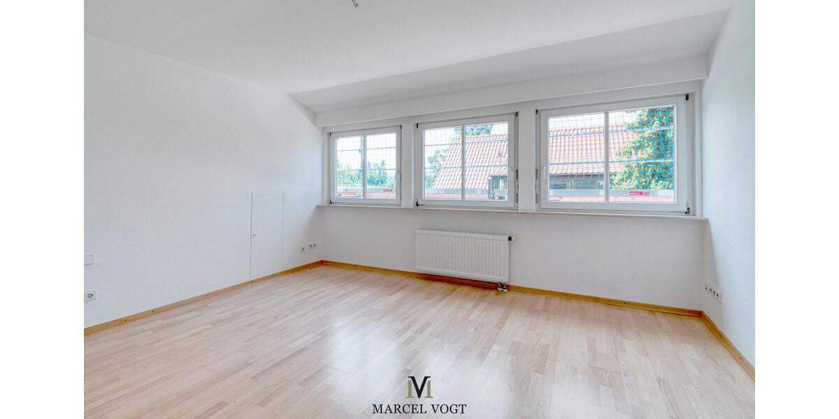 Einfamilienhaus Nürtingen - 7 Zimmer, 175 m&sup2;, 2.500&euro; | Angebot:26646125