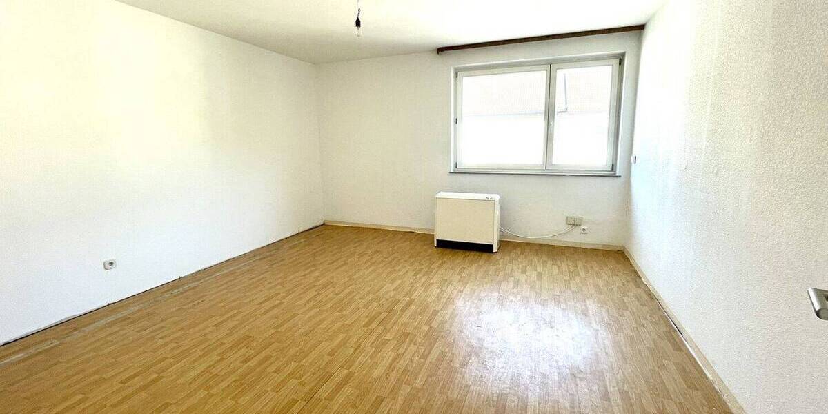 Etagenwohnung Lennestadt / Meggen Meggen - 4 Zimmer, 104 m&sup2;, 135.000&euro; | Angebot:26879521