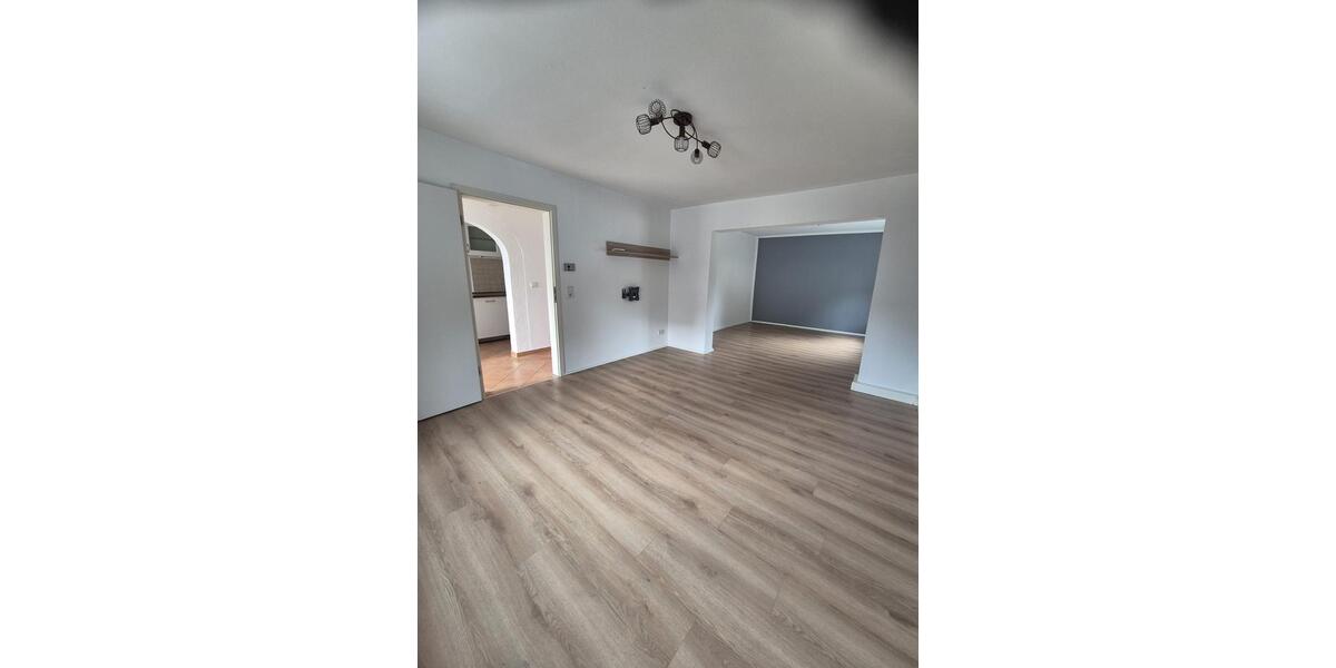 Einfamilienhaus Saarlouis - 5 Zimmer, 80 m&sup2;, 170.000&euro; | Angebot:26982551