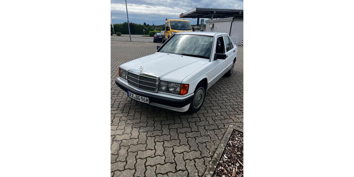 Mercedes-Benz 190 244.307 km 5.000 € Schaidt 76744