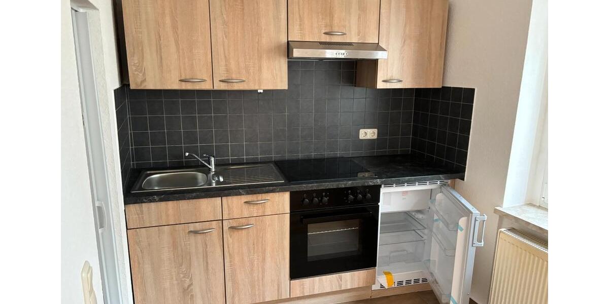 Etagenwohnung Eisenberg - 1 Zimmer, 30 m&sup2;, 250&euro; | Angebot:26346400