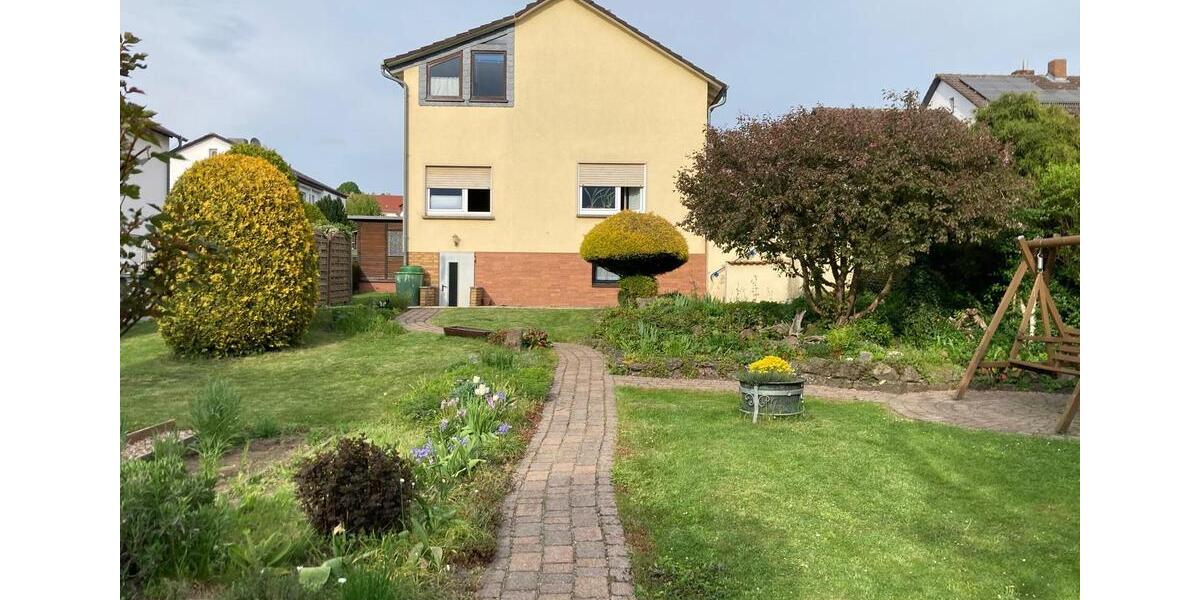 Einfamilienhaus Frielendorf - 10 Zimmer, 160 m&sup2;, 270.000&euro; | Angebot:26485533