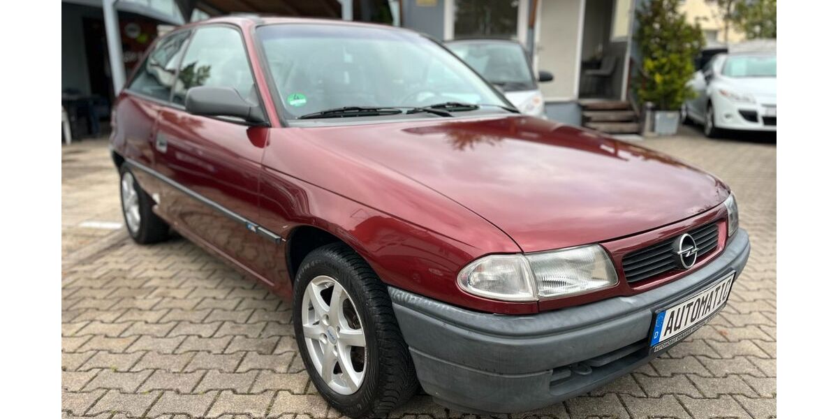 Opel Astra 92.000 km 4.990 &euro; München 81825