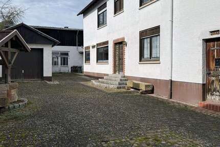 Haus Hördt - 10 Zimmer, 204 m&sup2;, 279.000&euro; | Angebot:26677734