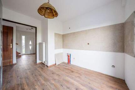 Haus Jüchen Gubberath - 5 Zimmer, 127 m&sup2;, 379.000&euro; | Angebot:25604199