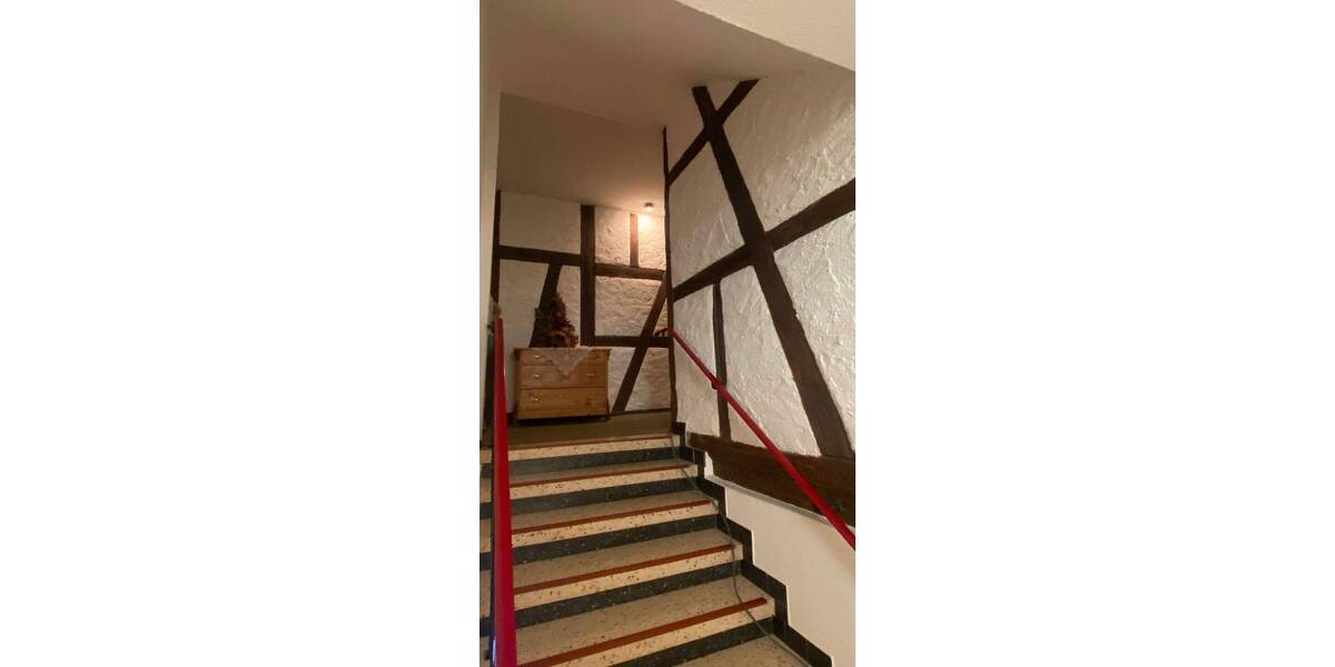 Einfamilienhaus Volkach - 9 Zimmer, 415.000&euro; | Angebot:25771722