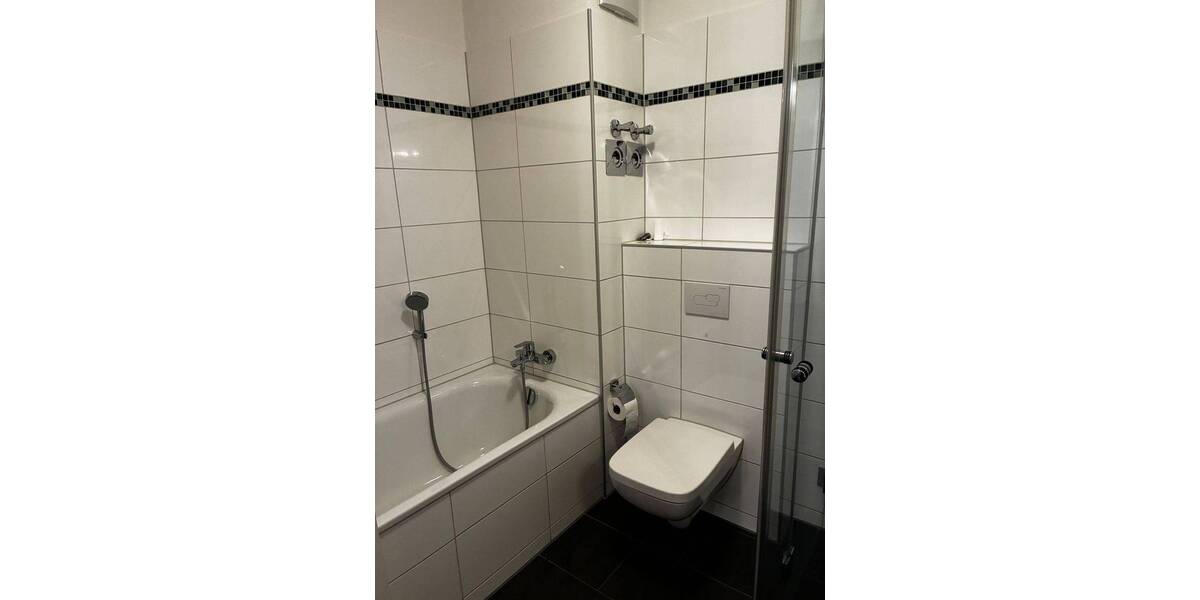 Etagenwohnung Mettmann - 3 Zimmer, 90 m&sup2;, 1.220&euro; | Angebot:26029552