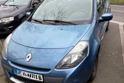 Renault Clio 220.000 km 2.300 &euro; Köln 50670