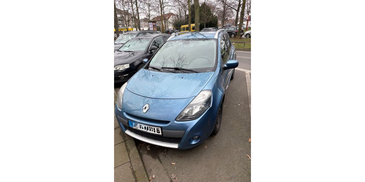 Renault Clio 220.000 km 2.300 &euro; Köln 50670