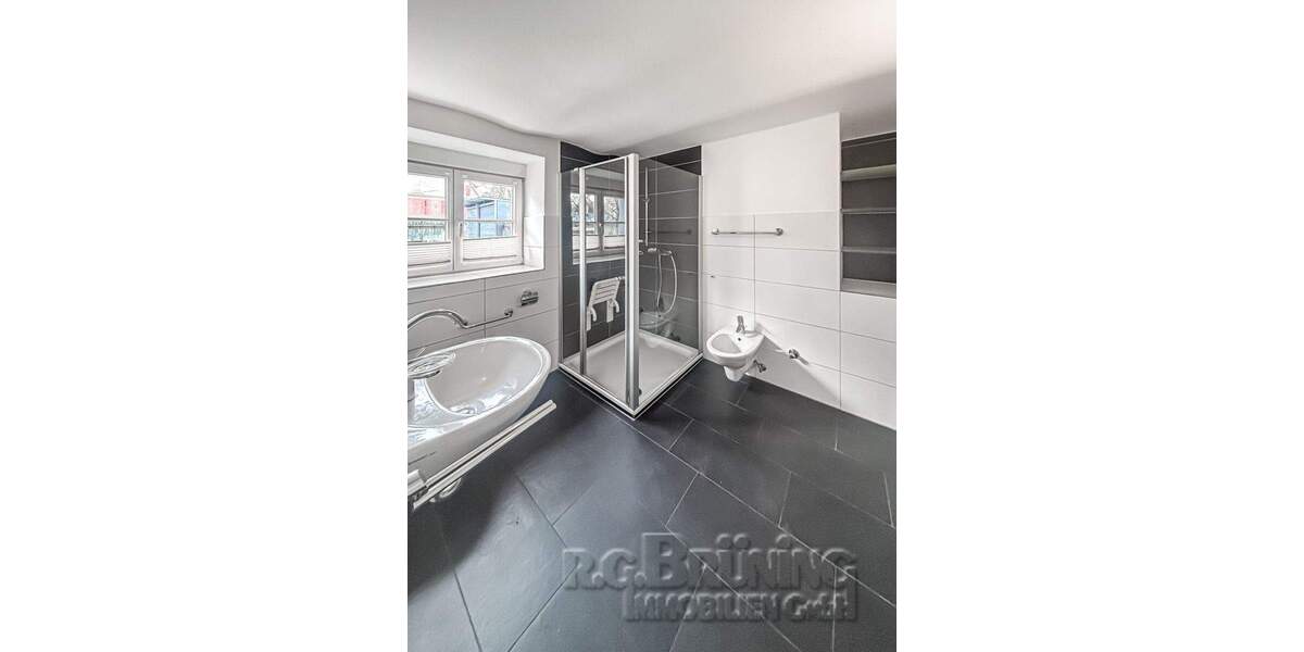 Etagenwohnung Kehl - 2 Zimmer, 61 m&sup2;, 690&euro; | Angebot:25533165