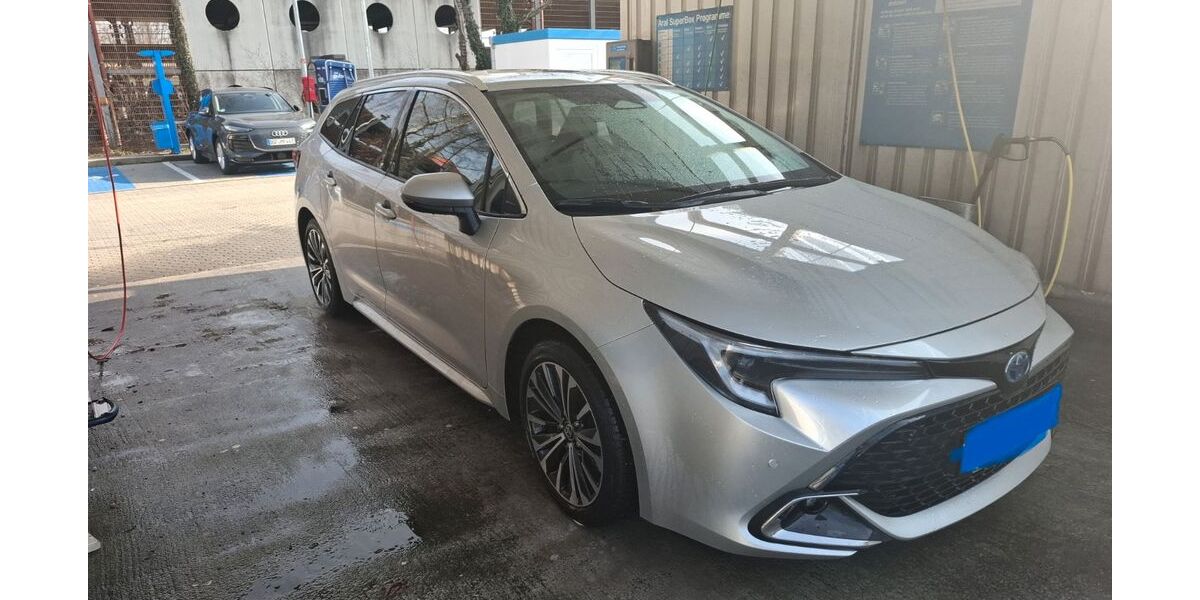 Toyota Corolla 19.800 km 28.900 &euro; Rosenheim 83026