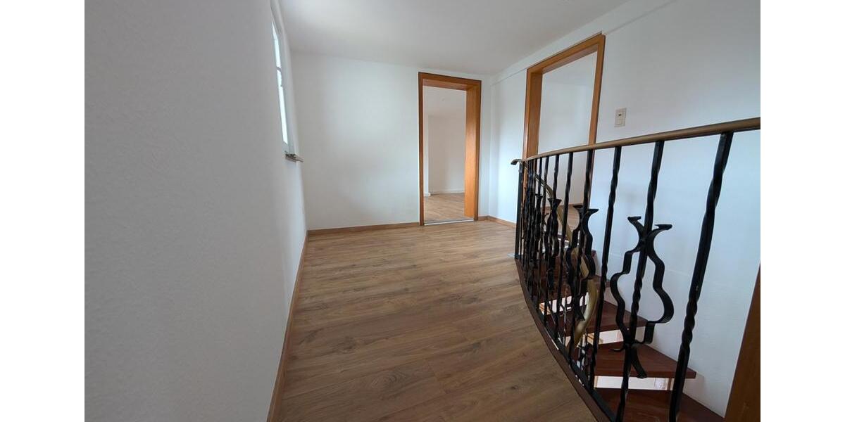 Reihenhaus Leun - 5 Zimmer, 110 m&sup2;, 970&euro; | Angebot:27620715