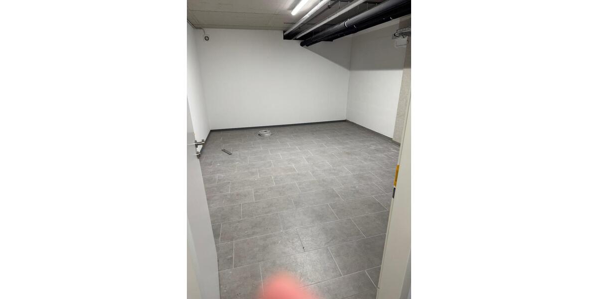 Vermietung von Keller-Aktenräumen zimmer