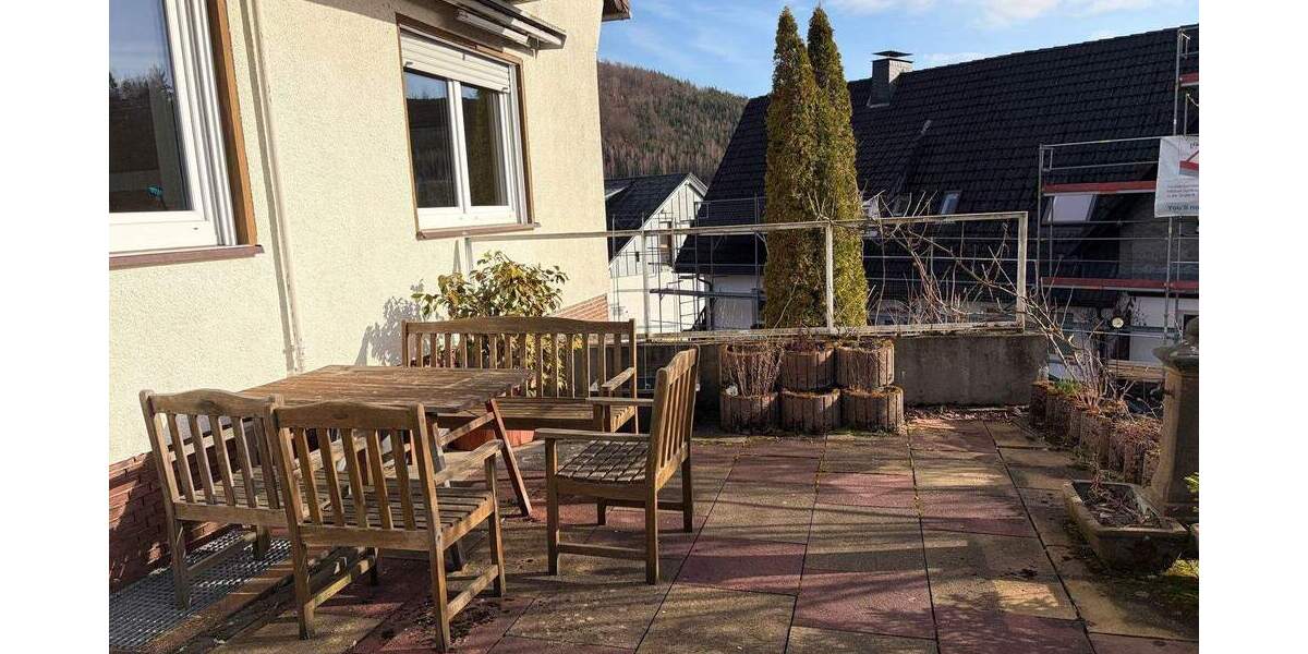 Einfamilienhaus Bad Berleburg - 1 Zimmer, 328 m&sup2;, 350.000&euro; | Angebot:25601236