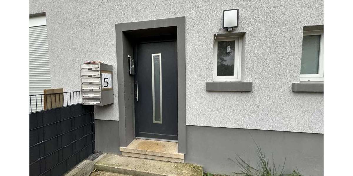 3,5-Zimmer-Dachgeschosswohnung in HammHerringen – Vermietet und top-modernisiert 3.5 zimmer