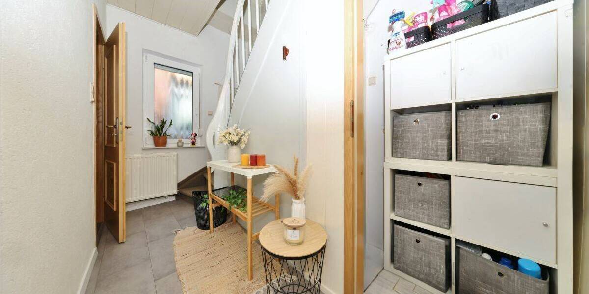 Einfamilienhaus Wilhelmshaven Fedderwarden - 8 Zimmer, 203 m&sup2;, 279.000&euro; | Angebot:26851798