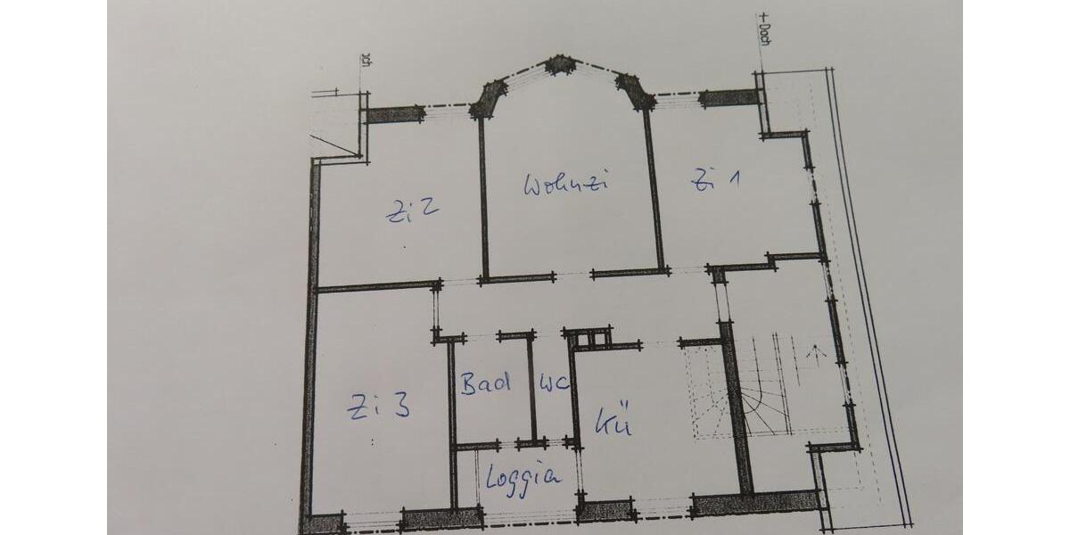 4-Zimmer-Wohnung (Altbau komplett renoviert) 4 zimmer