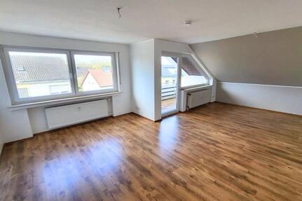 WBS!!! DG Wohnung in einem ruhigen MFH in Steinheim