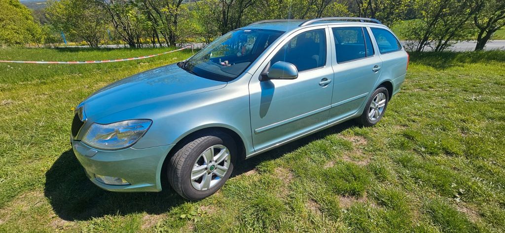Skoda Octavia 176.000 km 4.300 &euro; Pößneck 07381