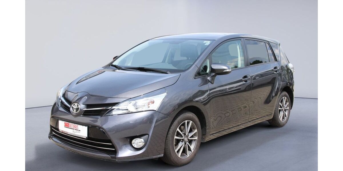 Toyota Verso 88.400 km 10.690 &euro; Chemnitz 09228