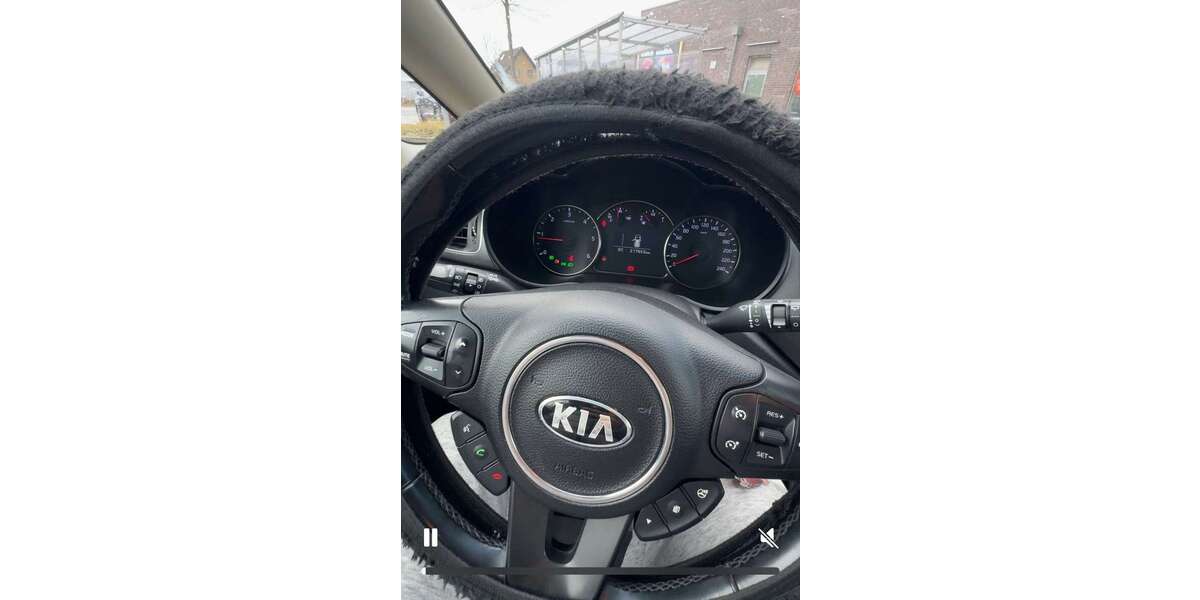 Kia Carens 115.000 km 4.500 &euro; Lemgo 32657