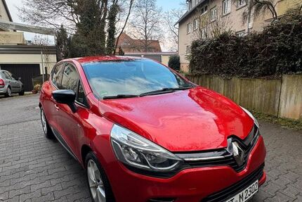 Renault Clio 143.000 km 5.890 &euro; Esslingen 73734