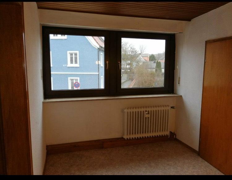 Etagenwohnung Würzburg Lindleinsmühle - 4 Zimmer, 90 m&sup2;, 1.320&euro; | Angebot:26073301