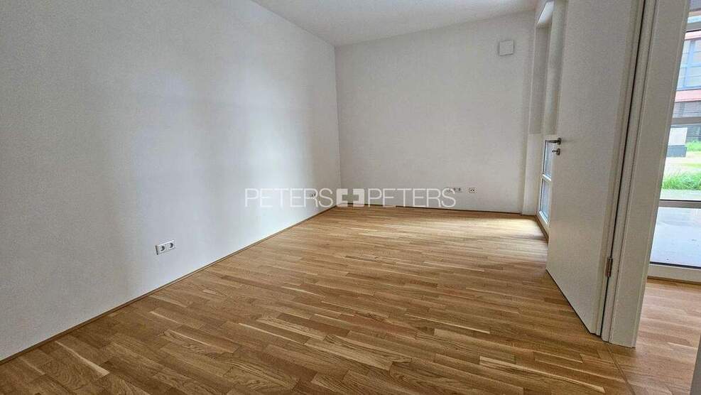 + Alleskönner mit Terrasse + 2 zimmer