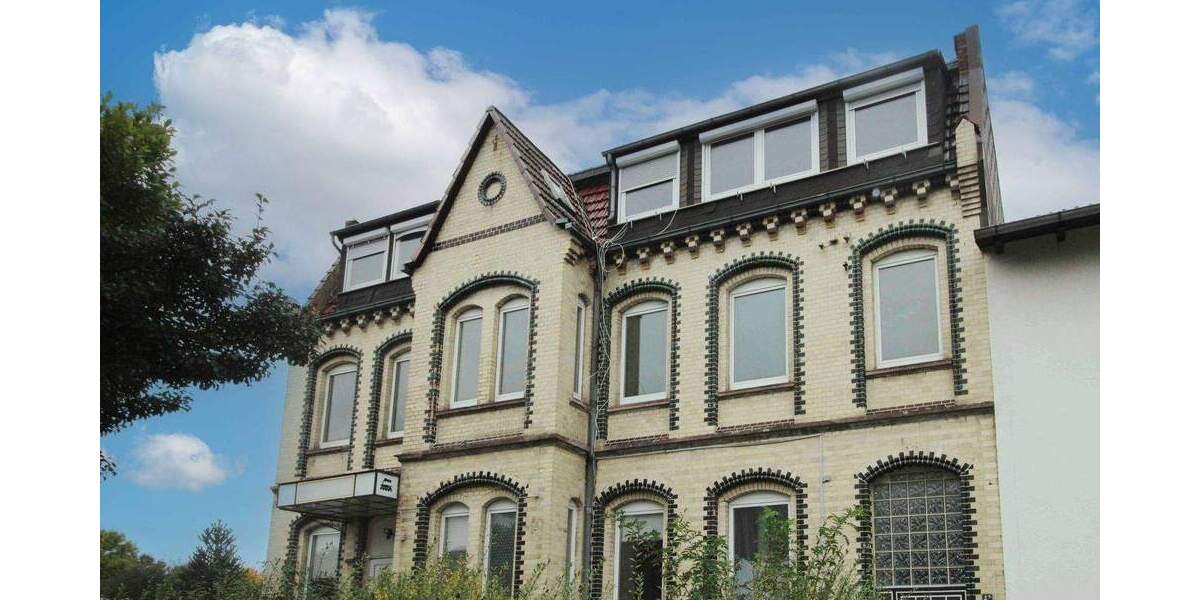 Sanierungsbedürftige Eigentumswohnung in begehrter Wohnlage 4 zimmer