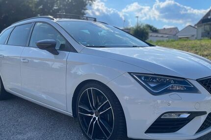 Seat Leon 43.100 km 24.999 &euro; Gauting 82131