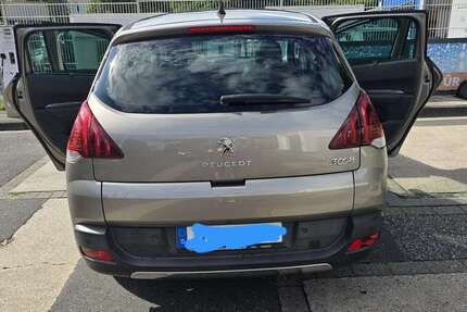 Peugeot 3008 113.000 km 7.900 € Düsseldorf 40597