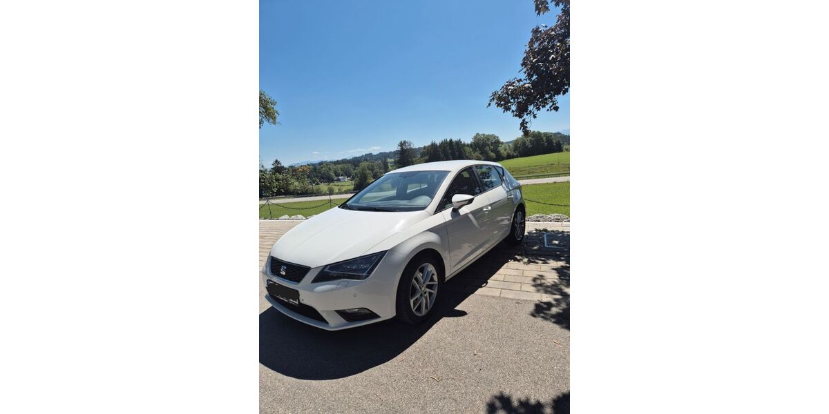 Seat Leon 152.482 km 6.900 &euro; Oy-Mittelberg 87466