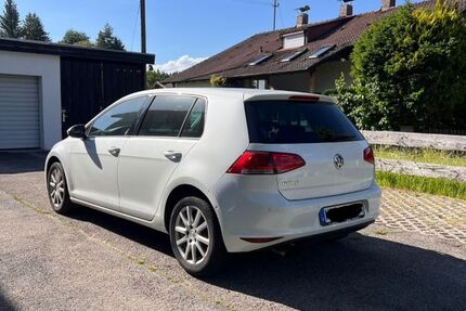 VW Golf 136.137 km 8.100 &euro; Warngau 83627