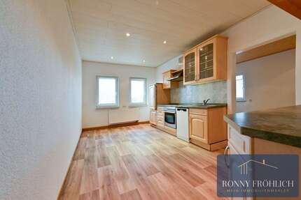 Wohnung zum Mieten in Lauter-Bernsbach 700 € 120 m² 5 zimmer