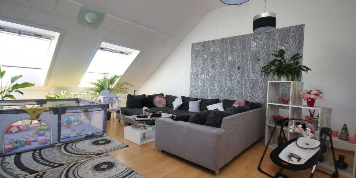 Etagenwohnung Falkenstein - 3 Zimmer, 90 m&sup2;, 69.500&euro; | Angebot:26806491