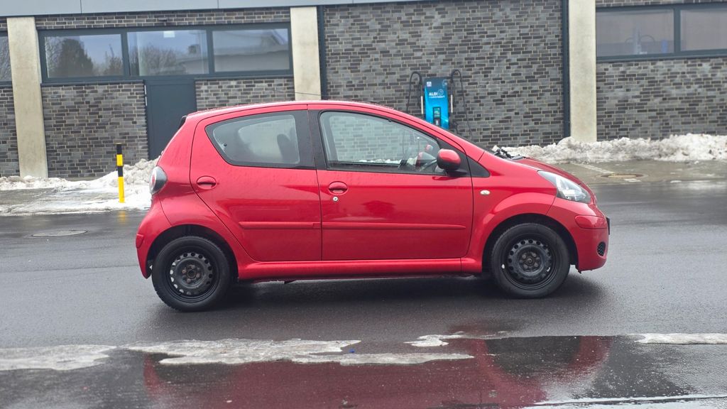 Toyota Aygo (X) 131.300 km 3.300 &euro; Rosdorf 37124