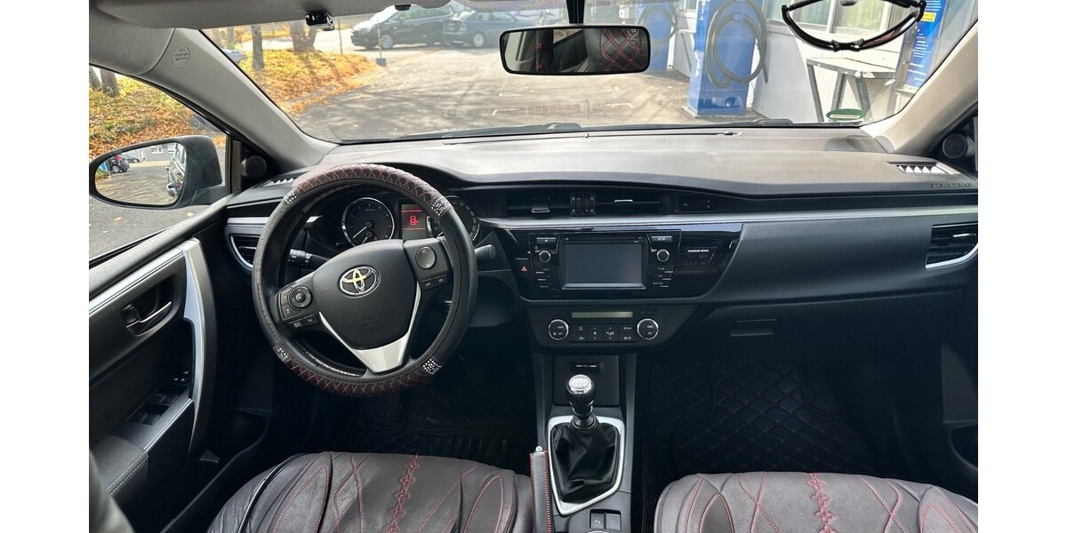 Toyota Corolla 142.000 km 13.000 &euro; Herrenberg 71083