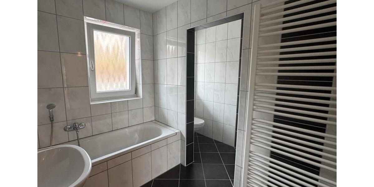 Etagenwohnung Viechtach - 4 Zimmer, 115 m&sup2;, 790&euro; | Angebot:26416480
