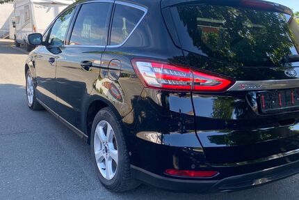 Ford S-Max 183.000 km 10.900 &euro; Nürnberg 90431