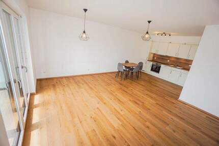 Wohnung Oberasbach Kreutles - 2 Zimmer, 65 m&sup2;, 965&euro; | Angebot:25373980