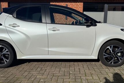 Toyota Yaris 26.500 km 19.800 &euro; Ibbenbüren 49477