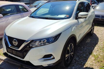 Nissan Qashqai 54.600 km 18.300 € Dösingen 87679
