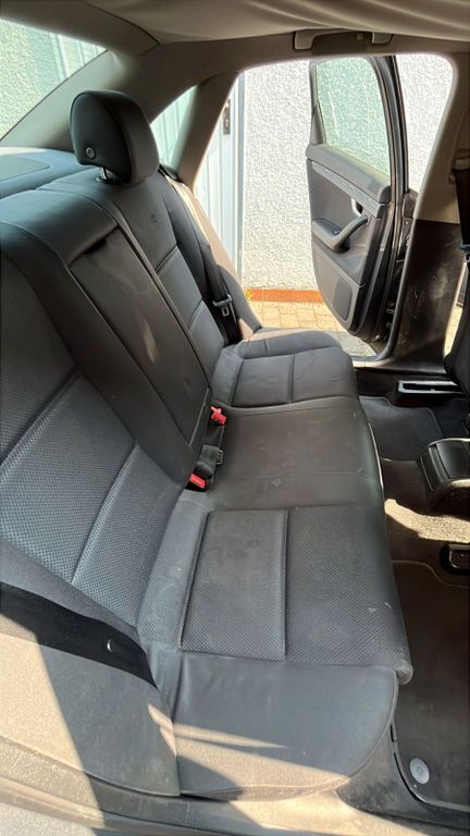 Audi A4 312.817 km 2.400 € Bruchköbel 63486