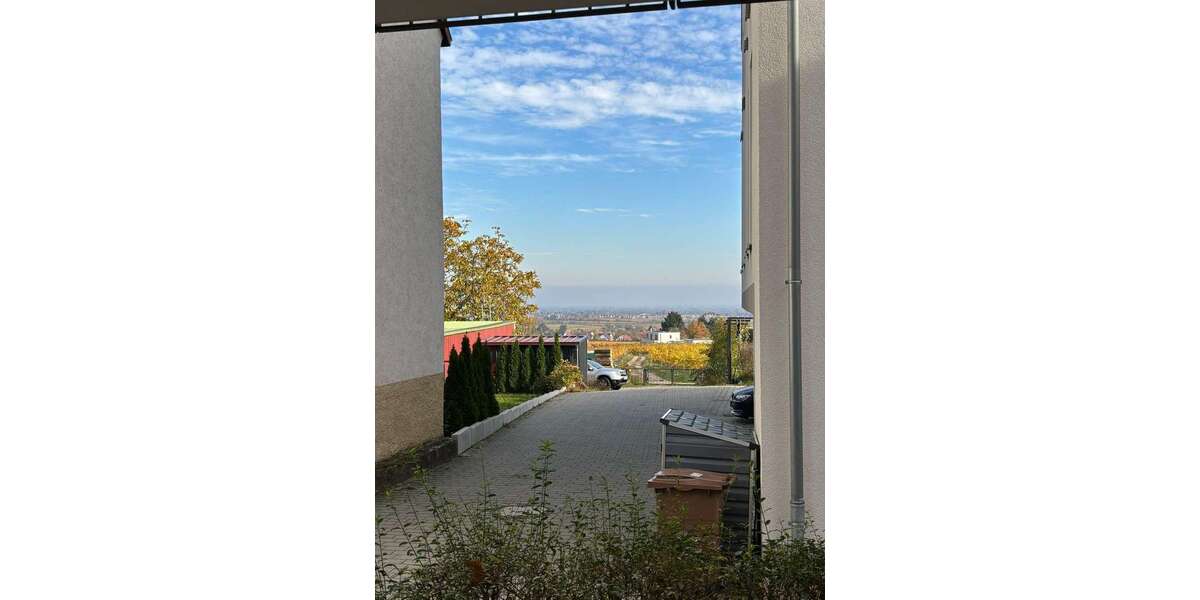Etagenwohnung Neustadt - 2 Zimmer, 86 m&sup2;, 1.150&euro; | Angebot:27159601