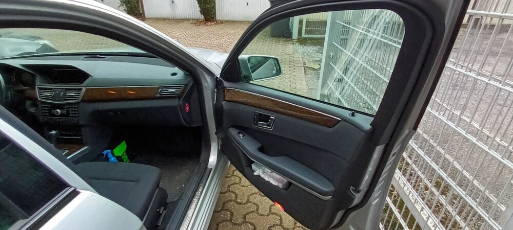 E 200