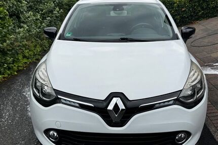 Renault Clio 87.000 km 7.199 &euro; Kassel 34233