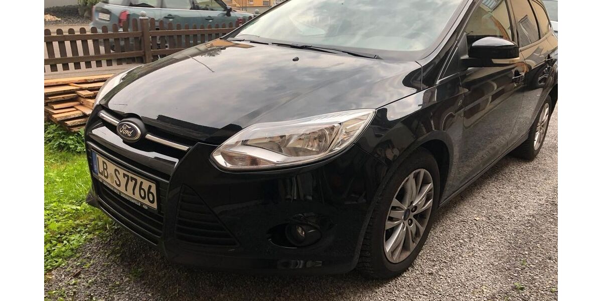 Ford Focus 47.000 km 5.899 &euro; Oberstenfeld 71720