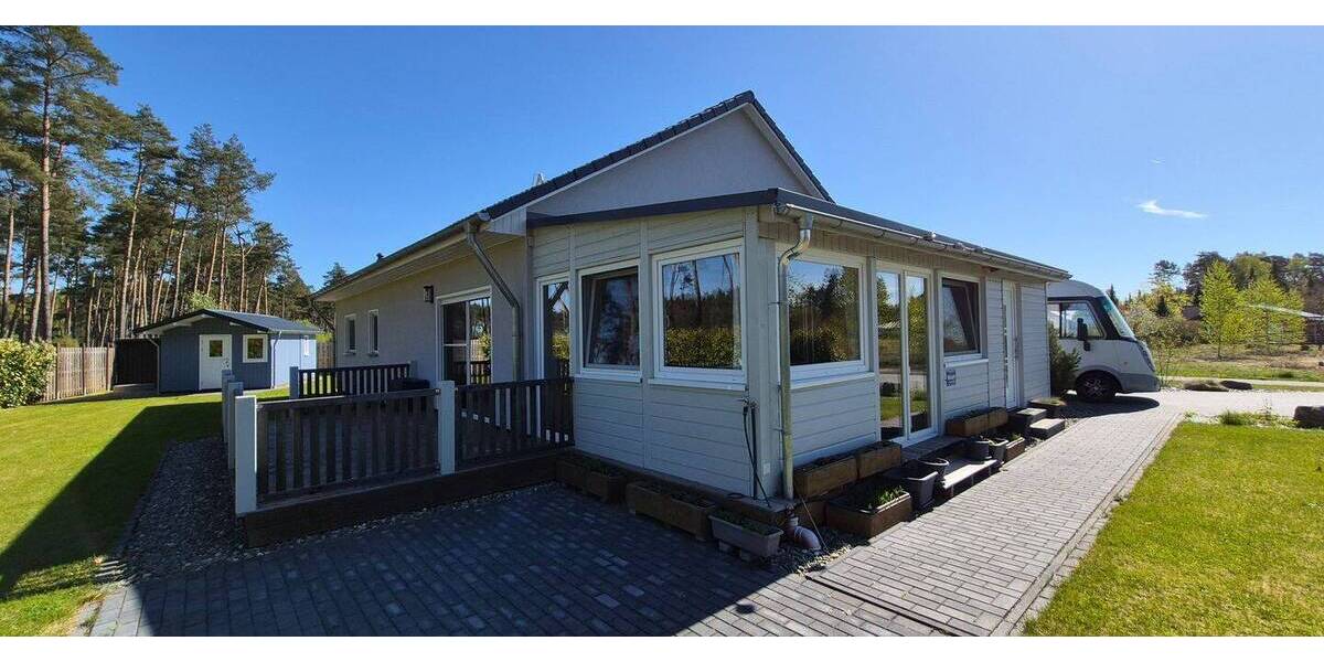 Moderner, neuwertiger Bungalow mit PV-Anlage, Wärmepumpe, Wallbox, Klima, Vollbad, EBK, 3 Carports uvm. - Bungalow Gorleben | Angebot:26573092